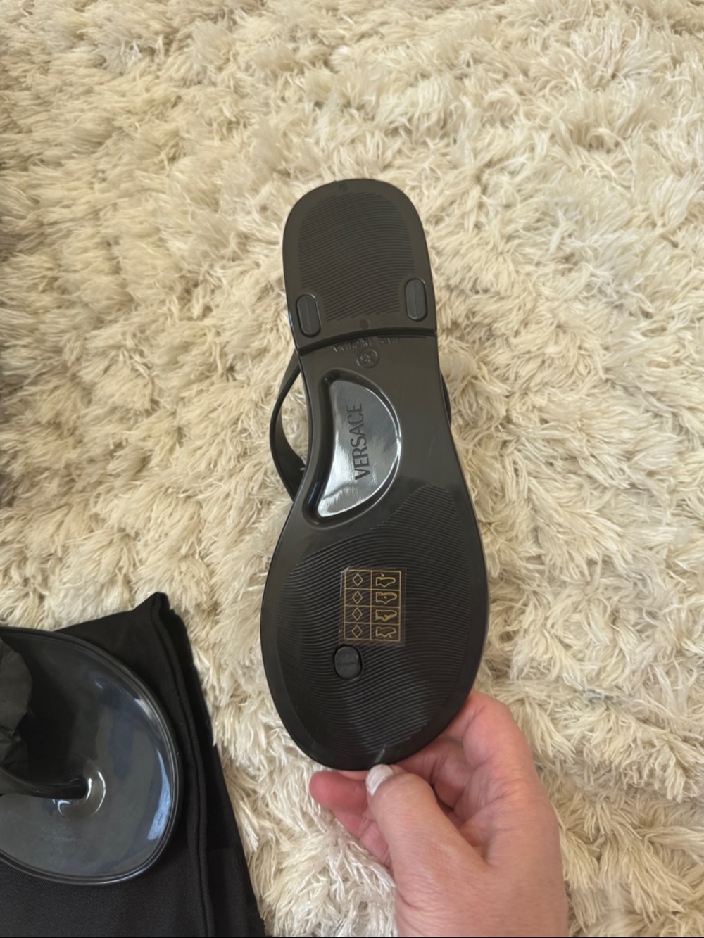 Versace Black Medusa Jelly Thong Sandals size 35 ✨NEW✨ - Picture 3 of 7